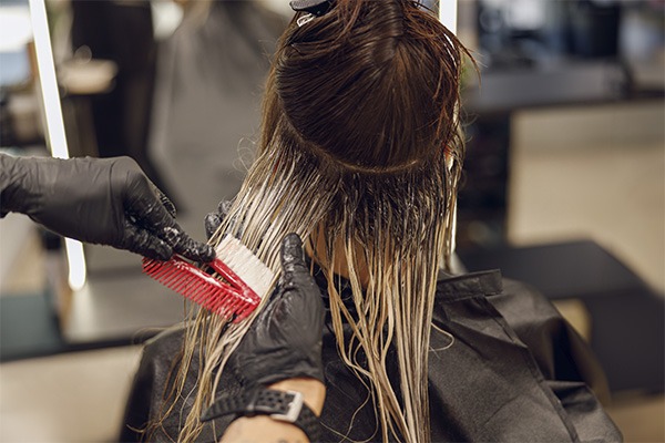 какую работу выполняет парикмахер