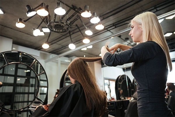 Организация рабочей зоны для стрижки длинных волос