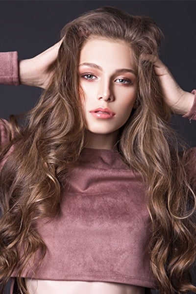 девушка с голубыми глазами